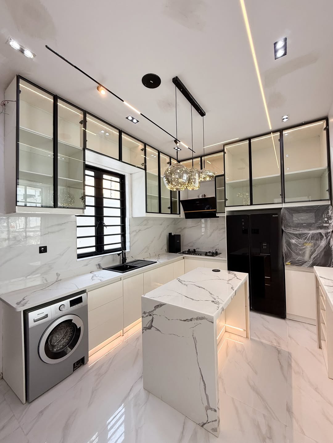 Luxury 5-Bed Duplex with Pool & Rooftop Cinema in Lekki