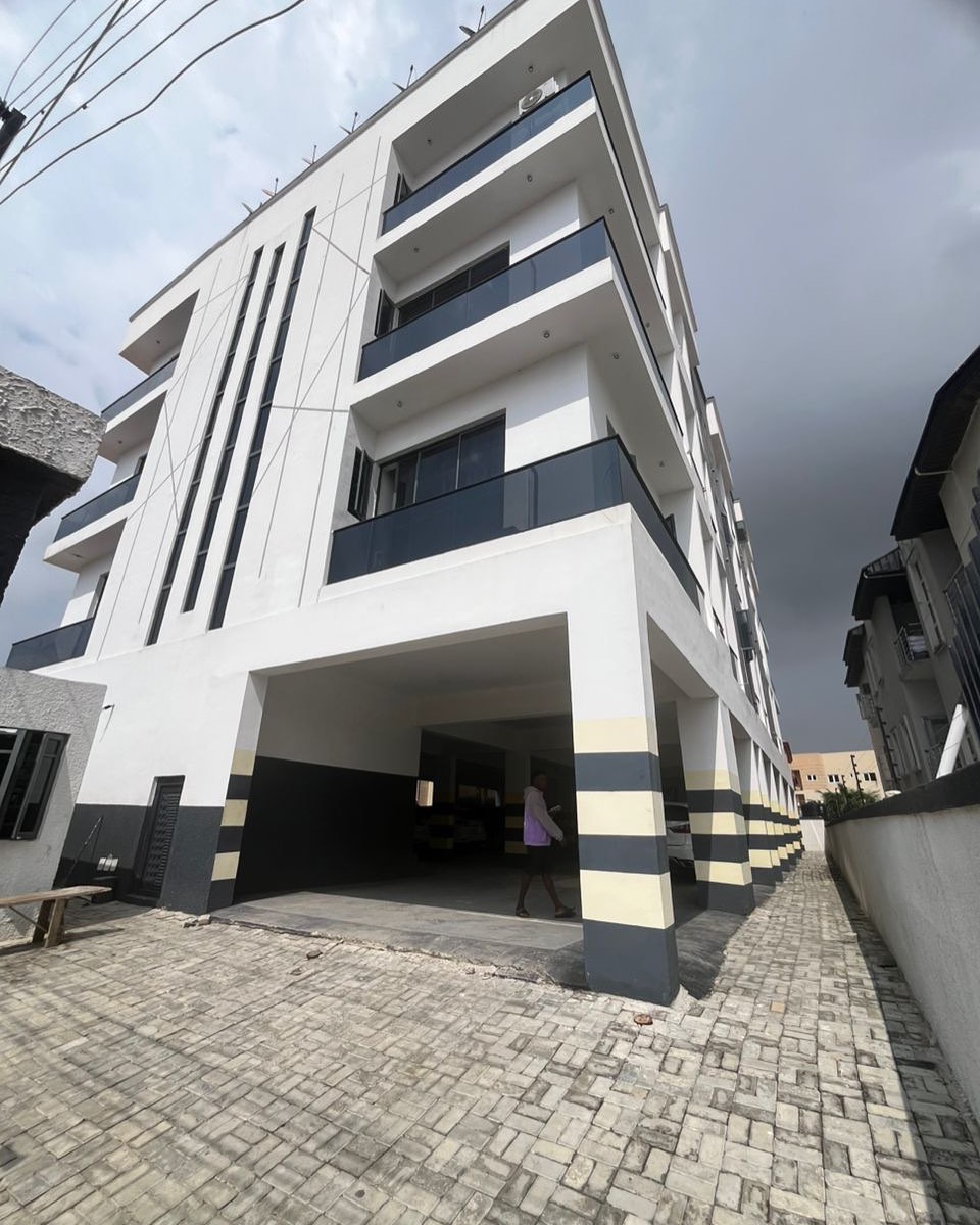 Luxury 2-Bed Apartment in Secure Lekki Estate