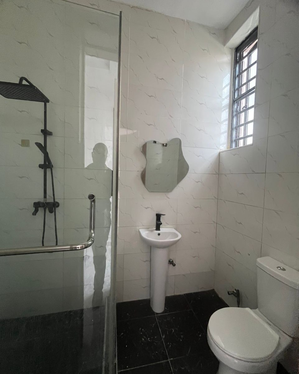 Luxury 2-Bed Apartment in Secure Lekki Estate