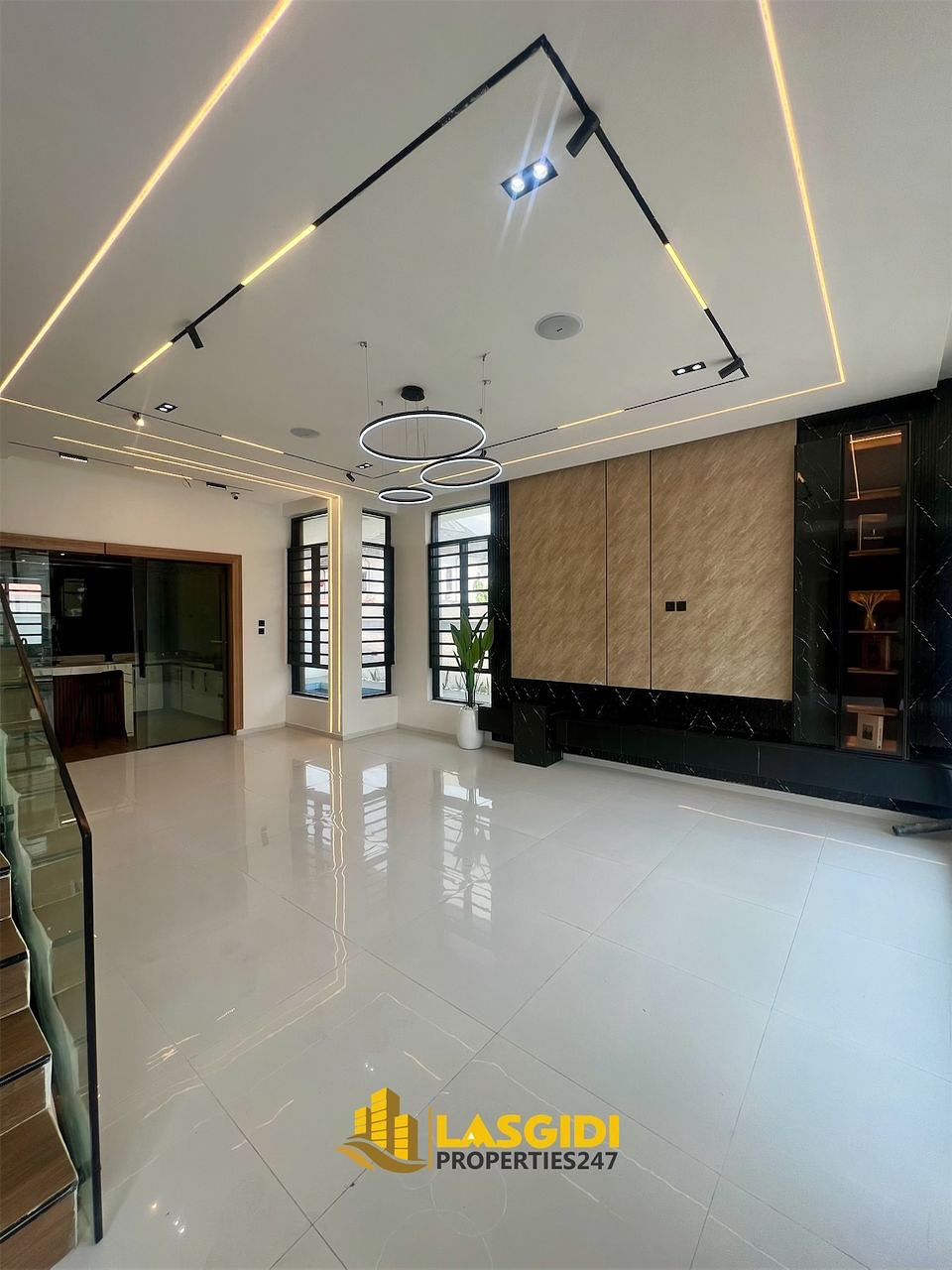 5-Bed Haven with Pool & BQ in Serene Sangotedo