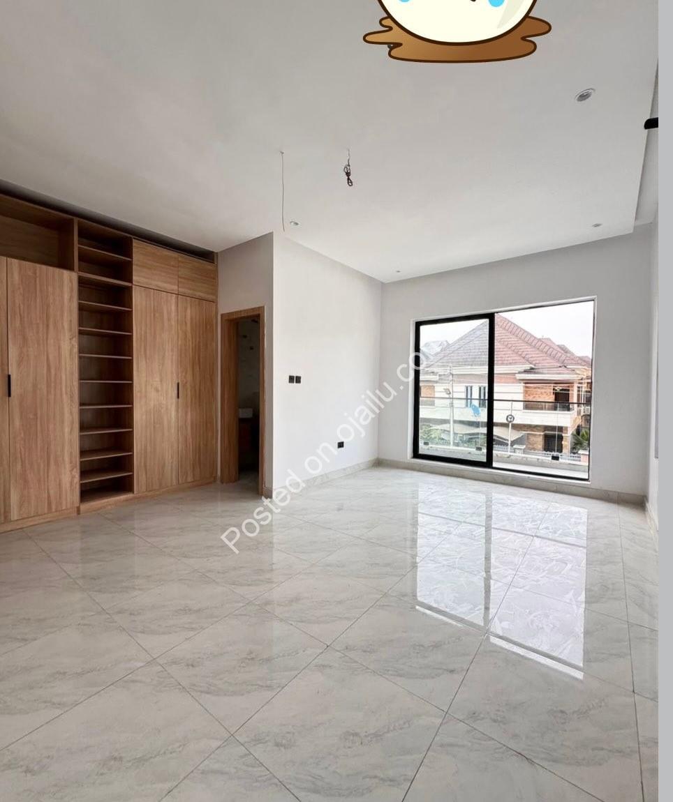 Last Unit: 4-Bed Duplex with Cinema, Pool & Cow Gift!