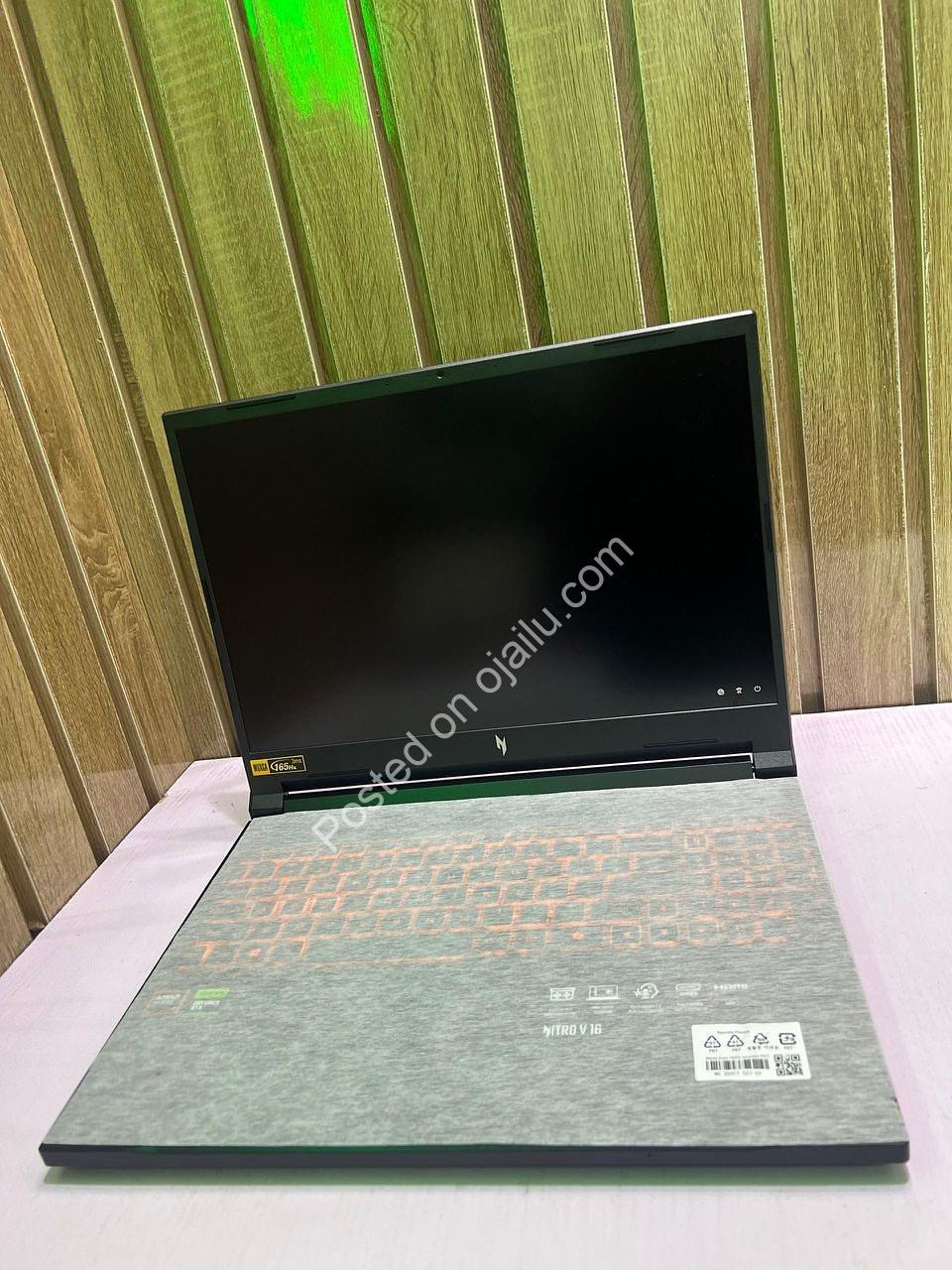 Unleash Gaming Power: Acer Nitro V, RTX 4060, 165Hz Display