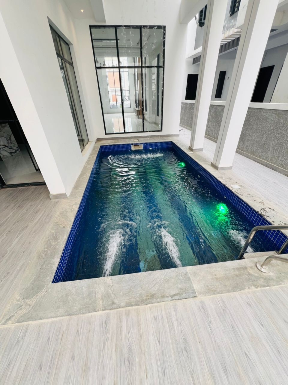Lagos Luxury: 5-Bed Duplex with Pool & Cinema