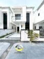 Opulent 4-Bedroom Haven in Prime Lekki