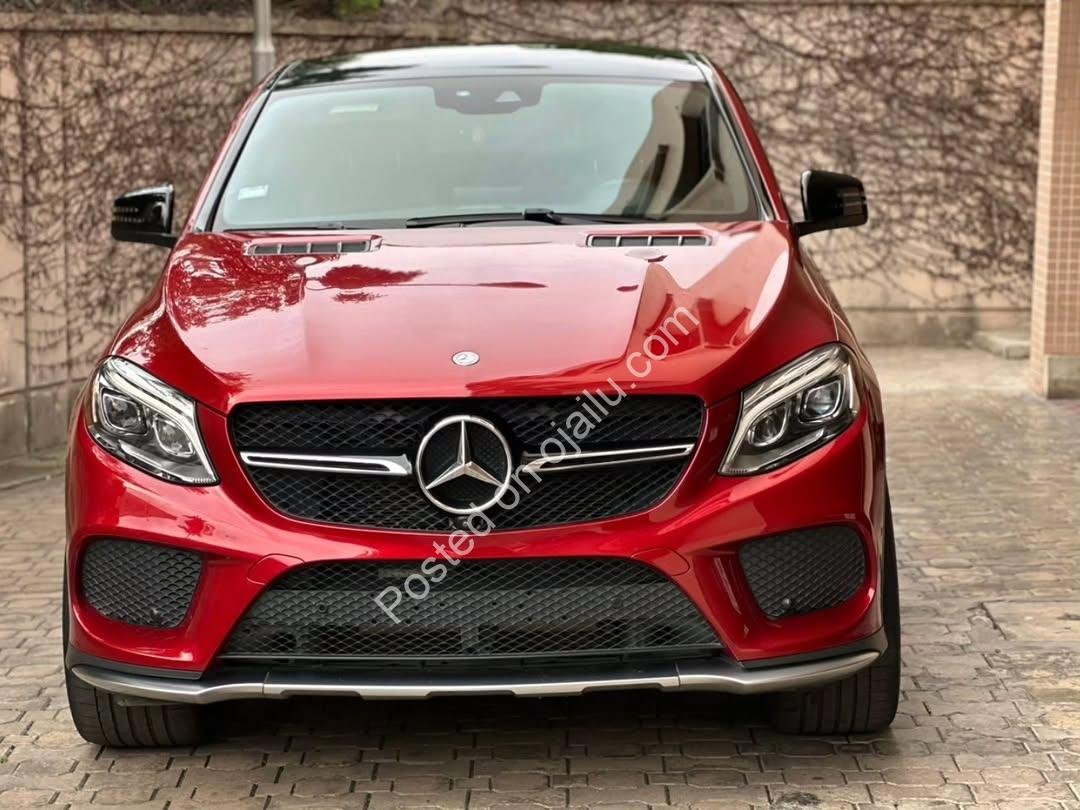 Mint Mercedes GLE 450 – Pristine Toks Standard, First Owner