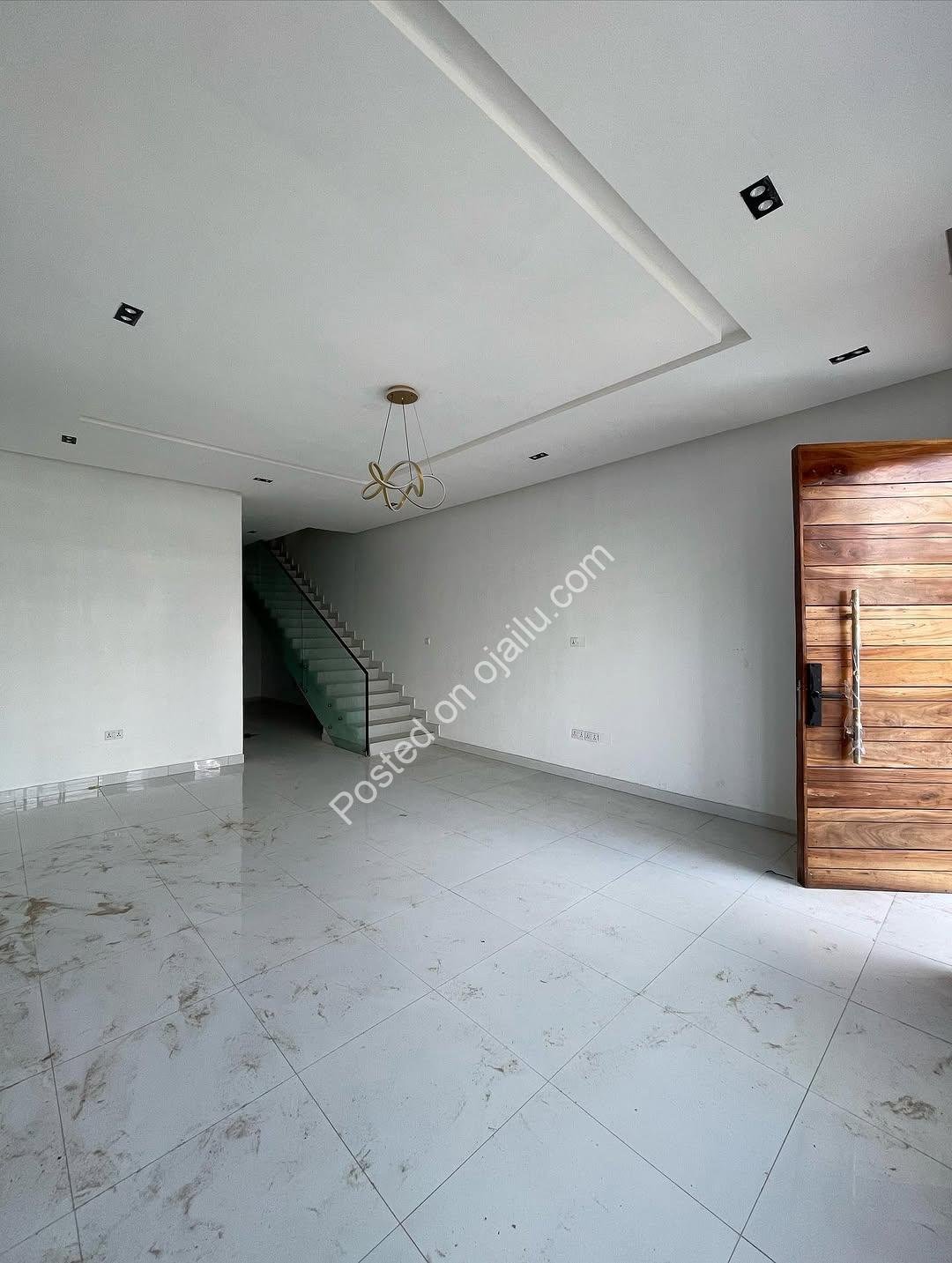 A Symphony of Style in Every Detail: Ikota Duplex
