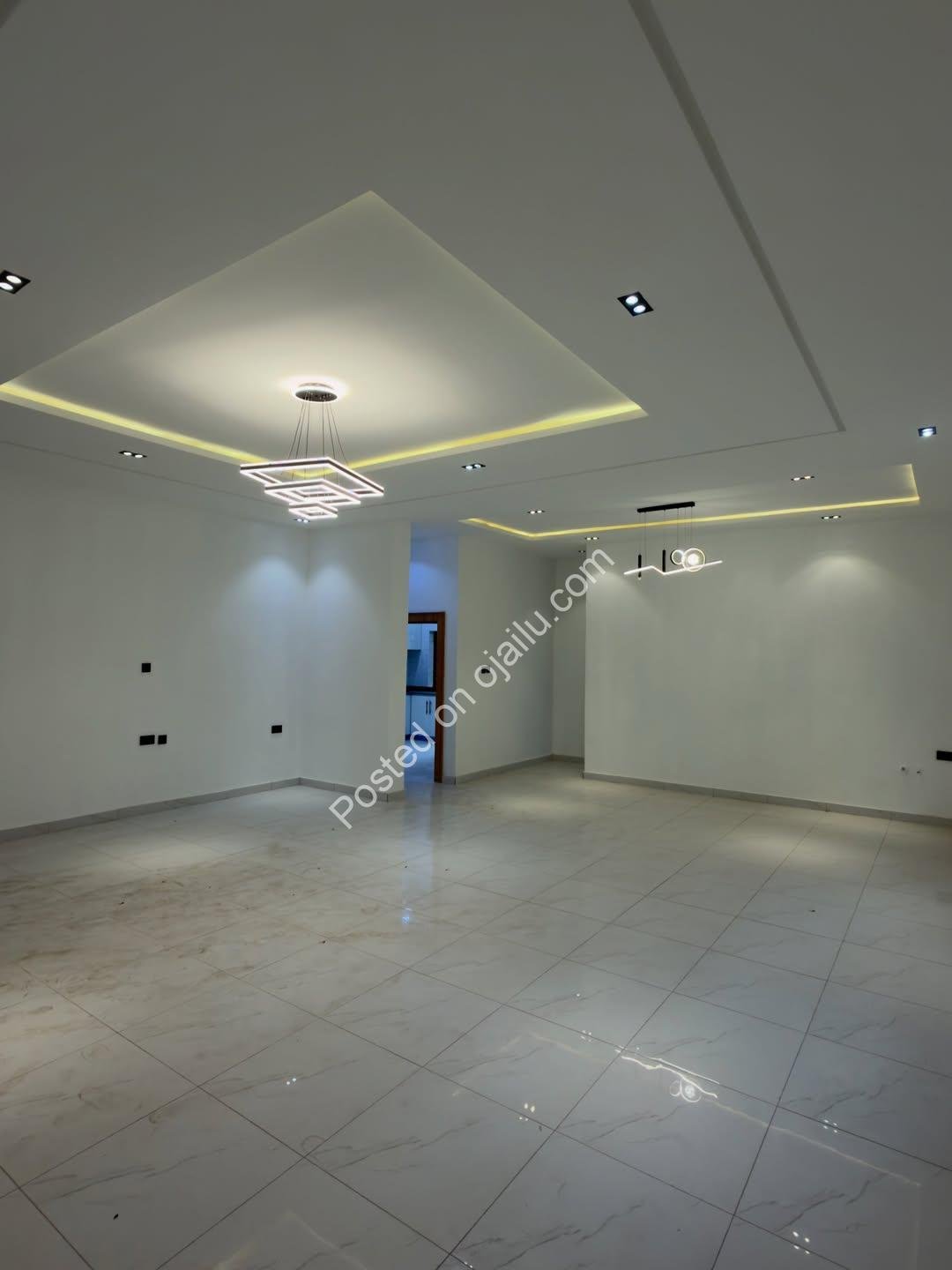 **Newly Built En-Suite 3BR Terrace Duplex in Serene Thinker Corner**