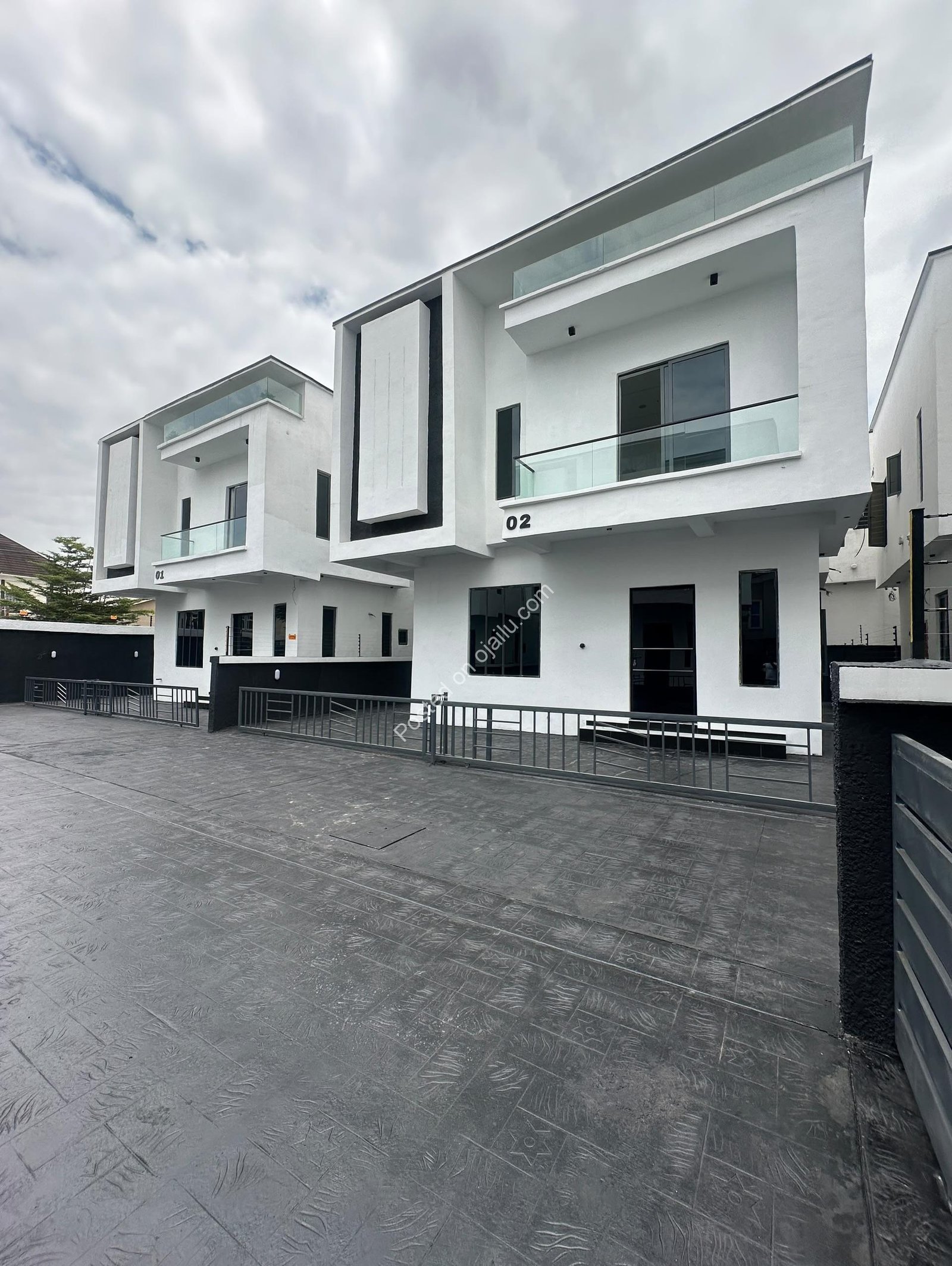 4-Bed Detached Duplex w/ BQ in Idado