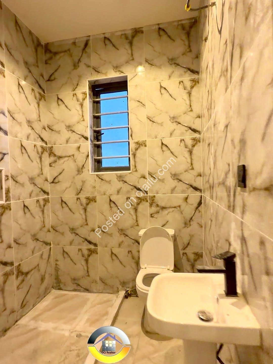 Brand New 1 & 2 Bedroom Apartments in Idado Lekki